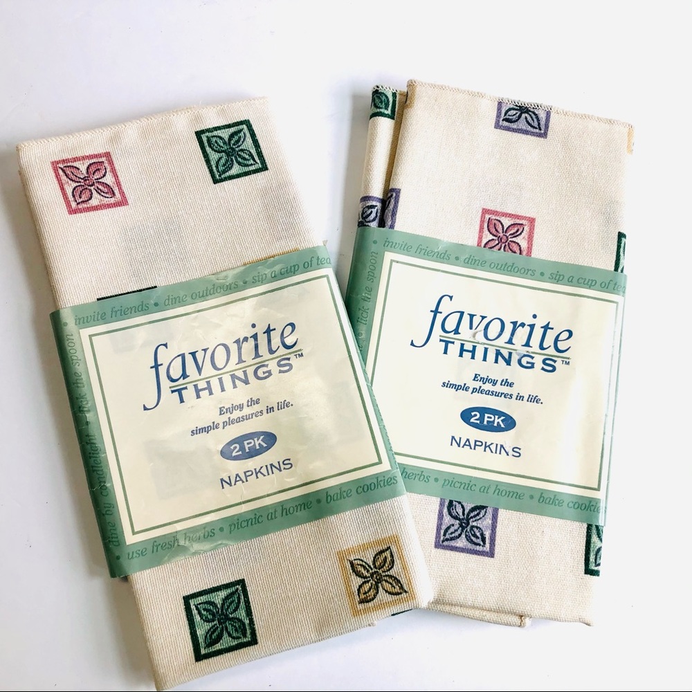 Vintage Napkins 100% Cotton  (4) NWT, 17”x17”, 2 in a Pkg.